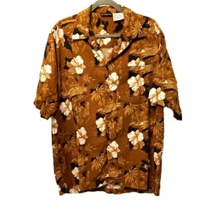 Vintage Hawaiian shirt 👕